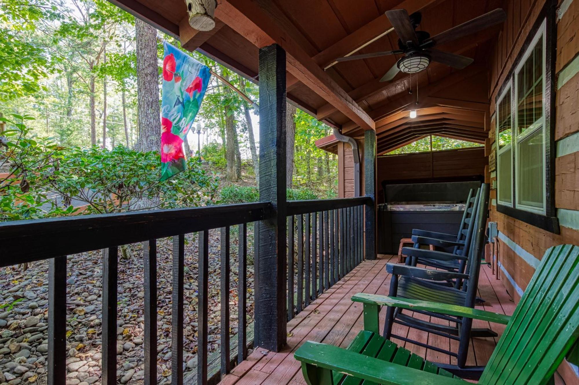 Holiday home Whispering Winds Pigeon Forge