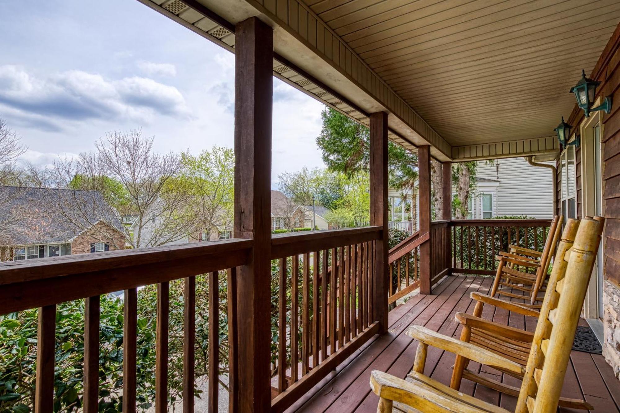 Chalet Whispering River