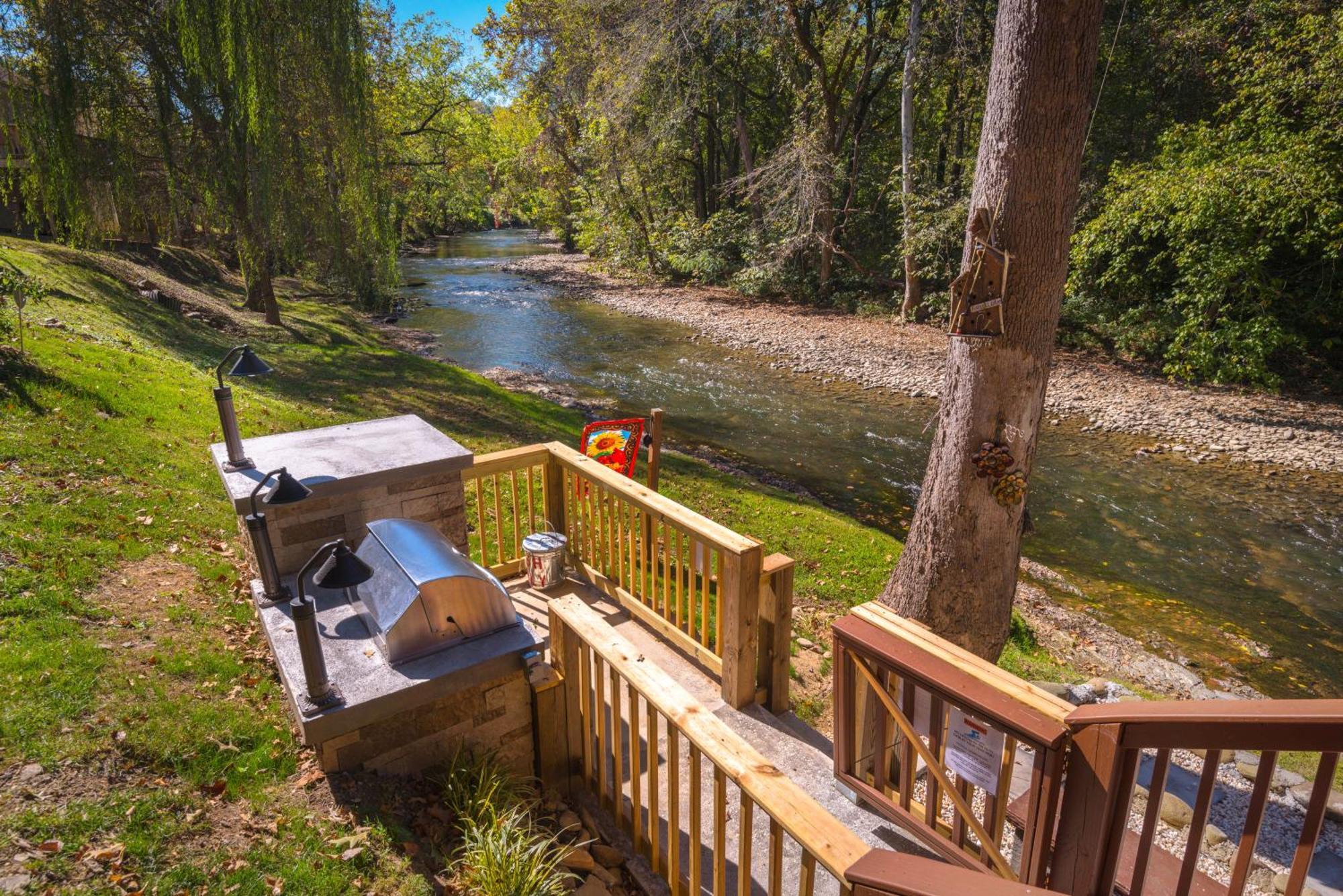 Crystal Waters Holiday home