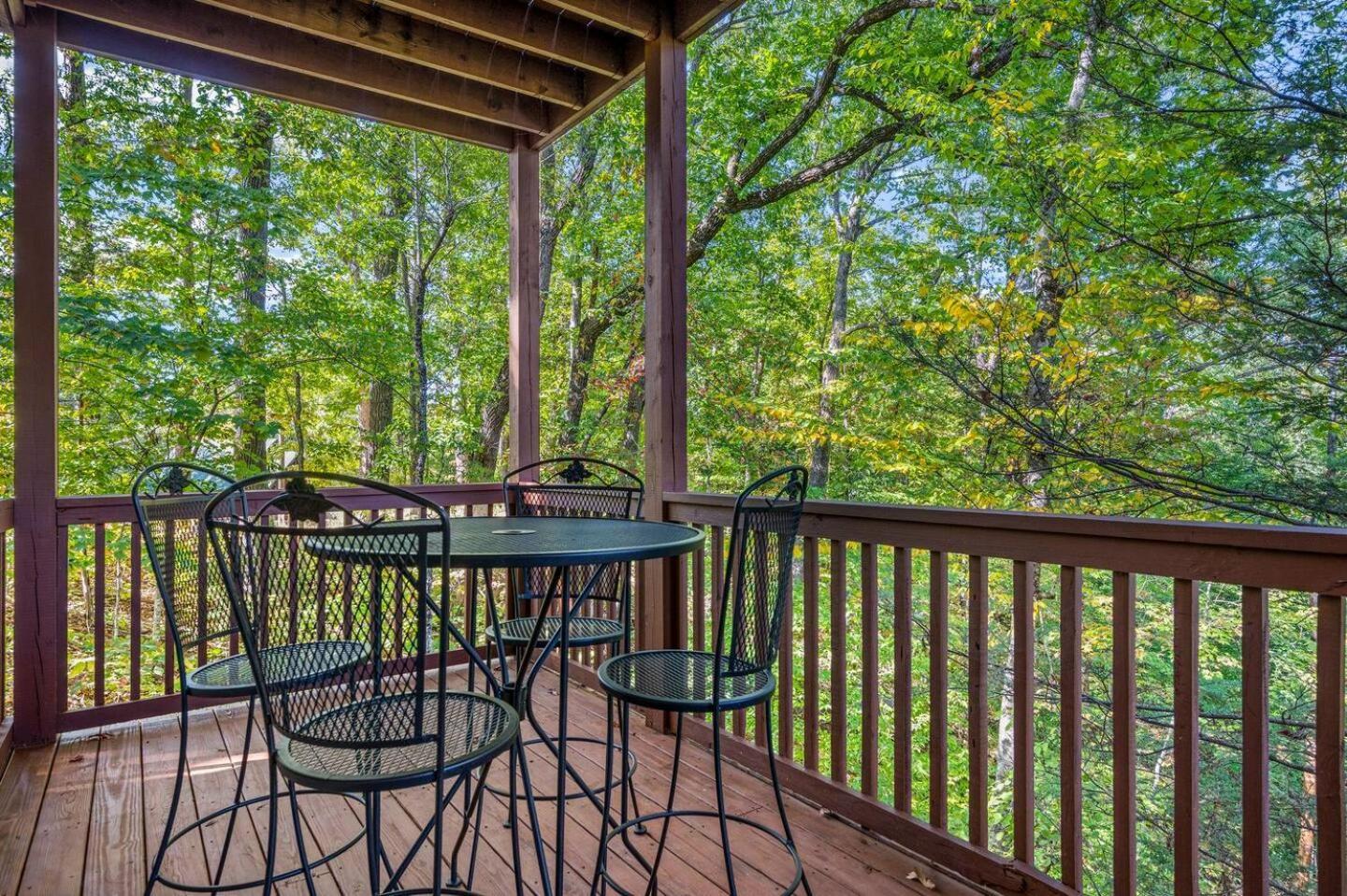Holiday home Cozy - Hot Tub, Game Room, Outdoor Pool Pigeon Forge