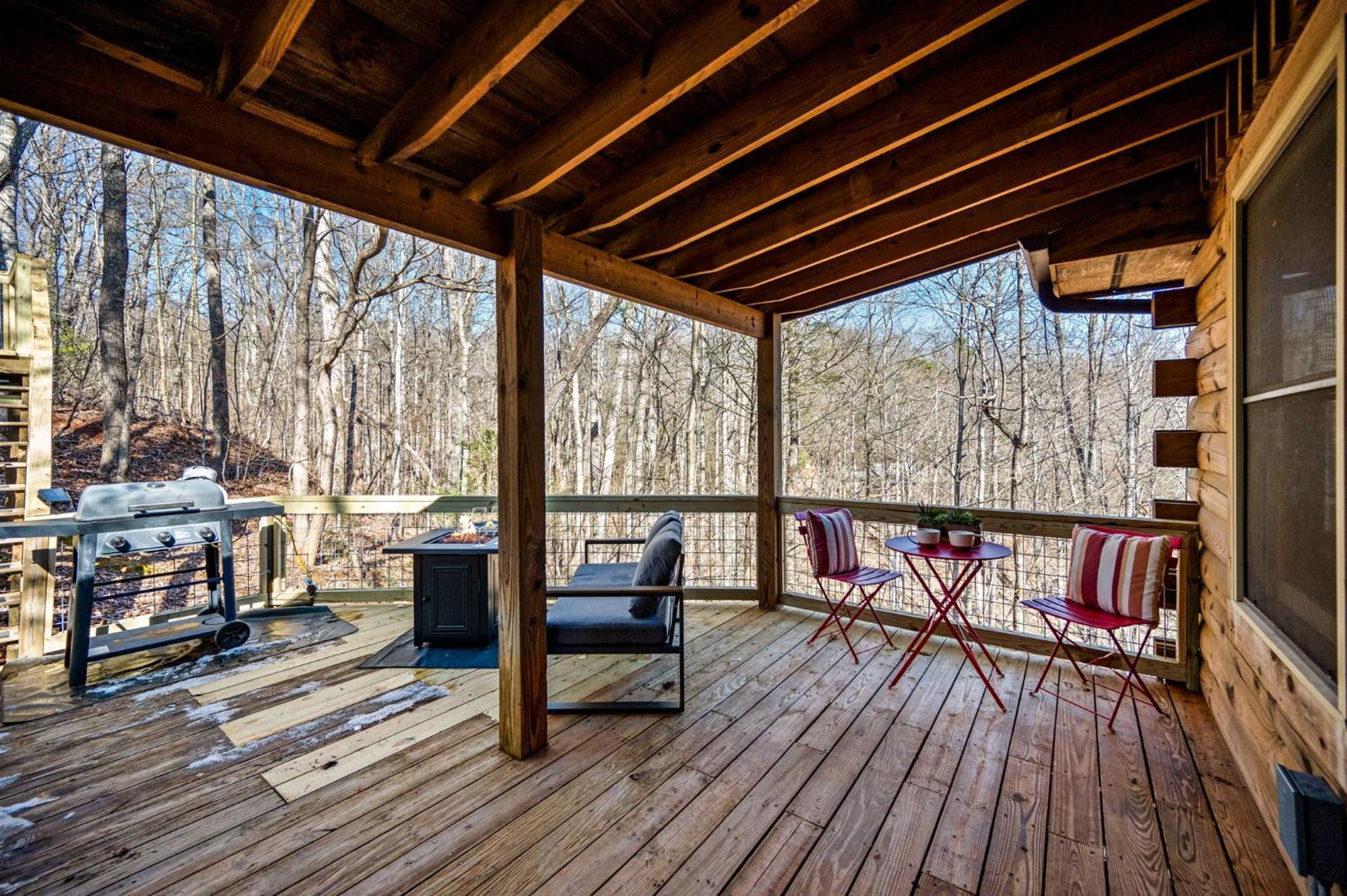 Couples Getaway Near National Park W Hot Tub *
