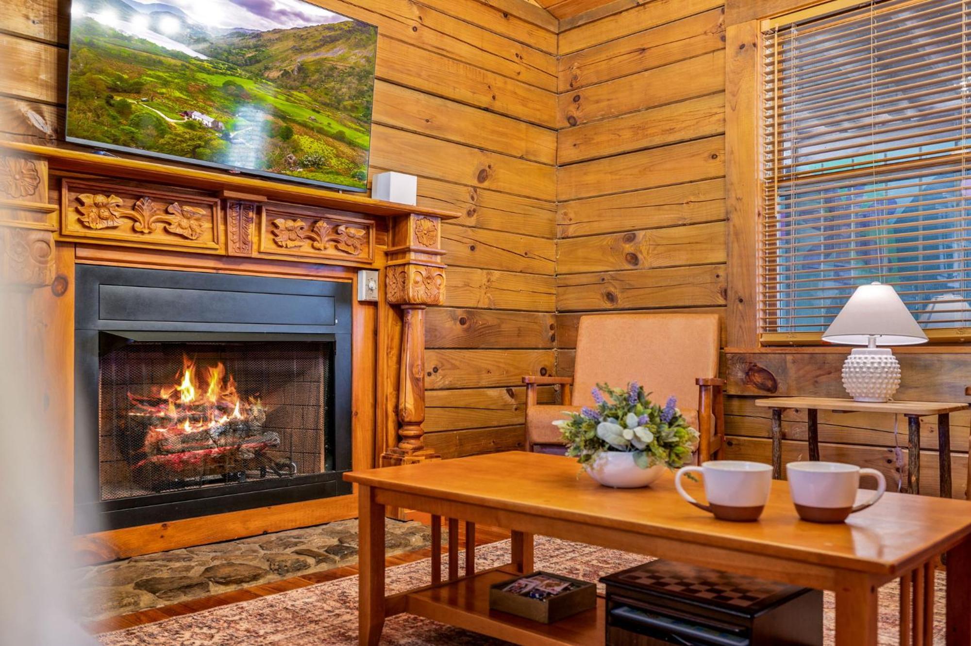 Couples Getaway Near National Park W Hot Tub