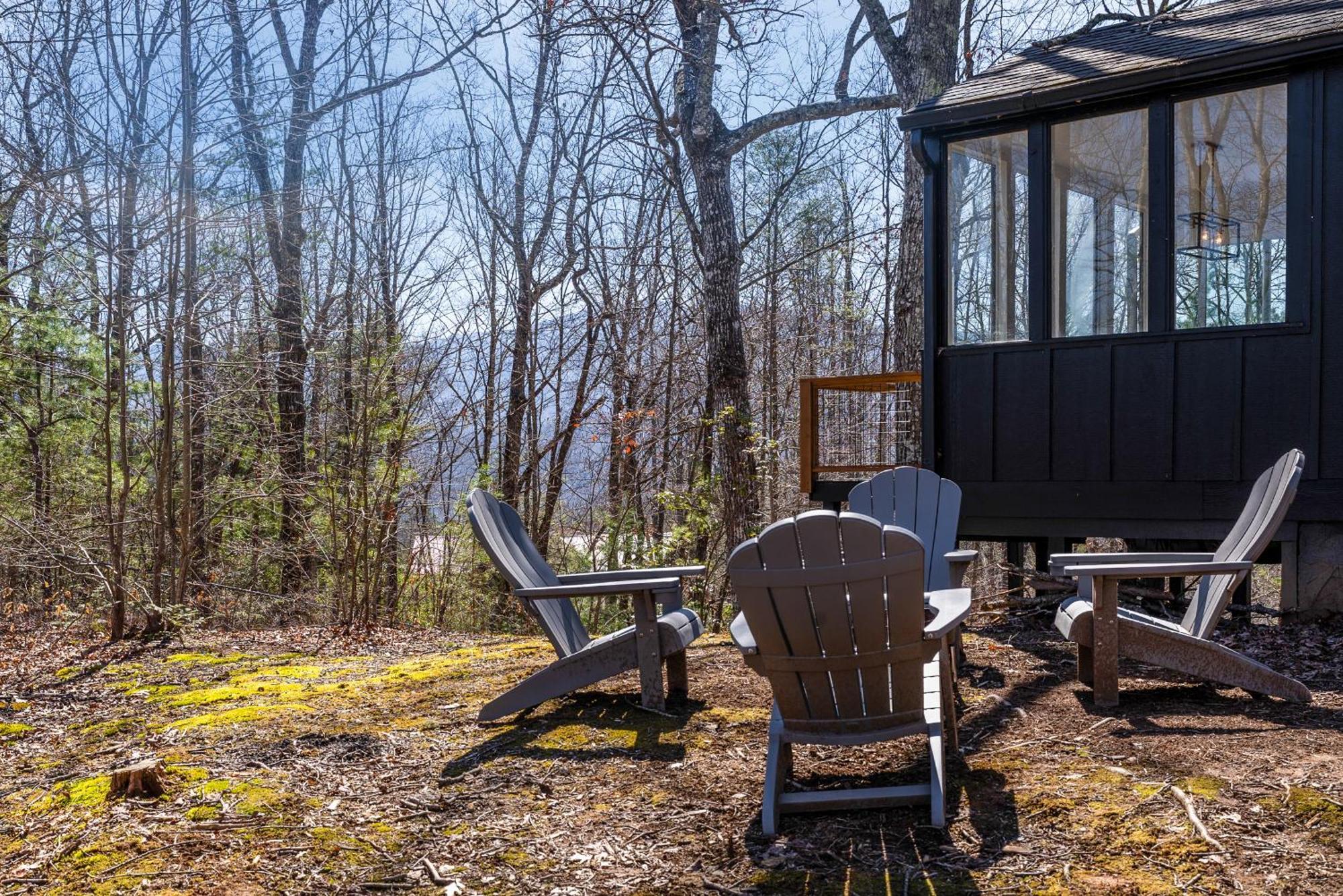 Modern Mountain Hideaway-secluded, Close To Town Holiday home *