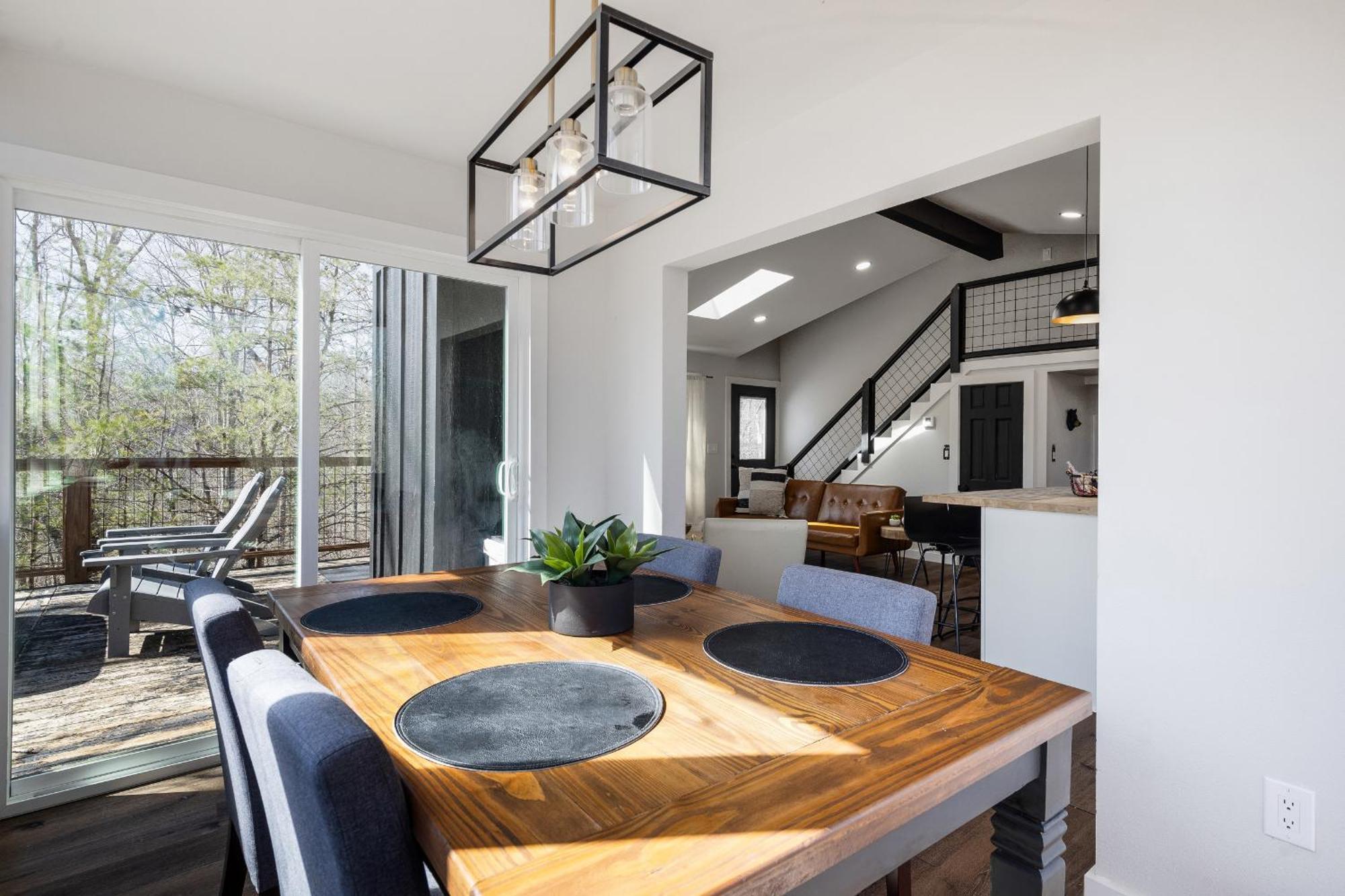 Modern Mountain Hideaway-secluded, Close To Town