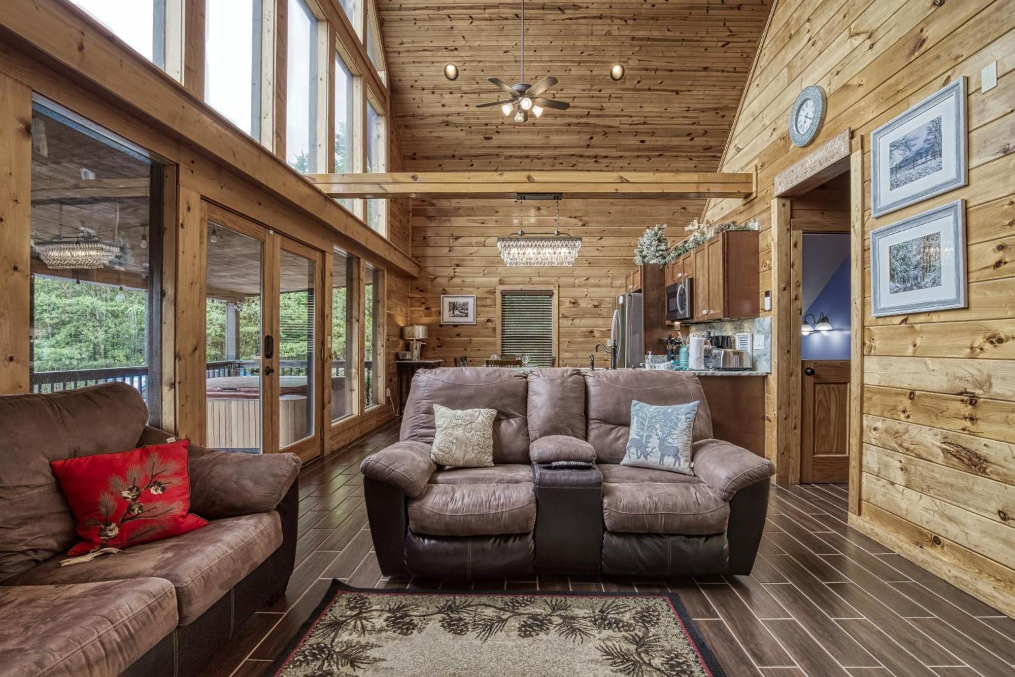 Winter Ridge * Pigeon Forge