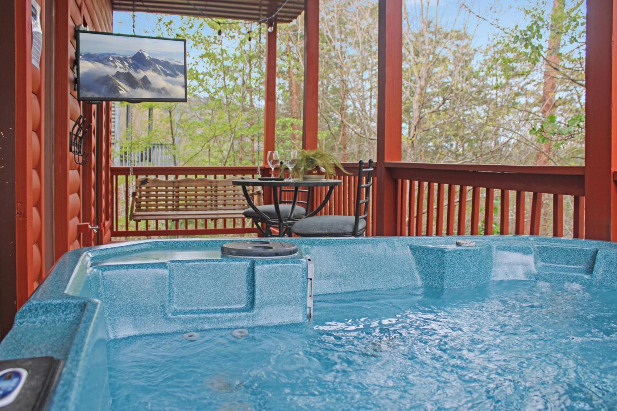 Chalet The Playful Bear Pigeon Forge