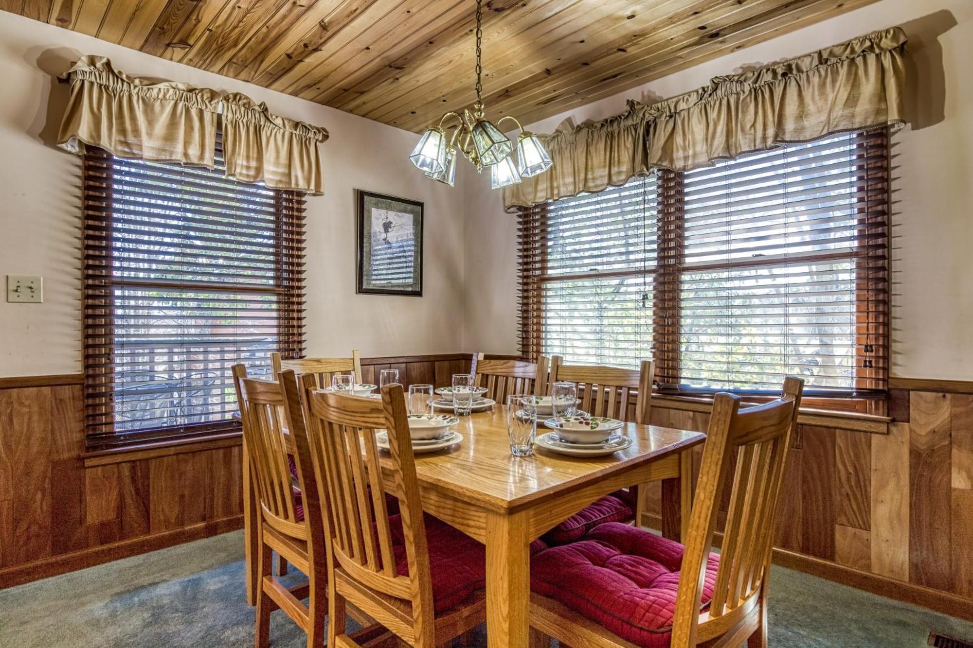 Blackberry Ridge Chalet