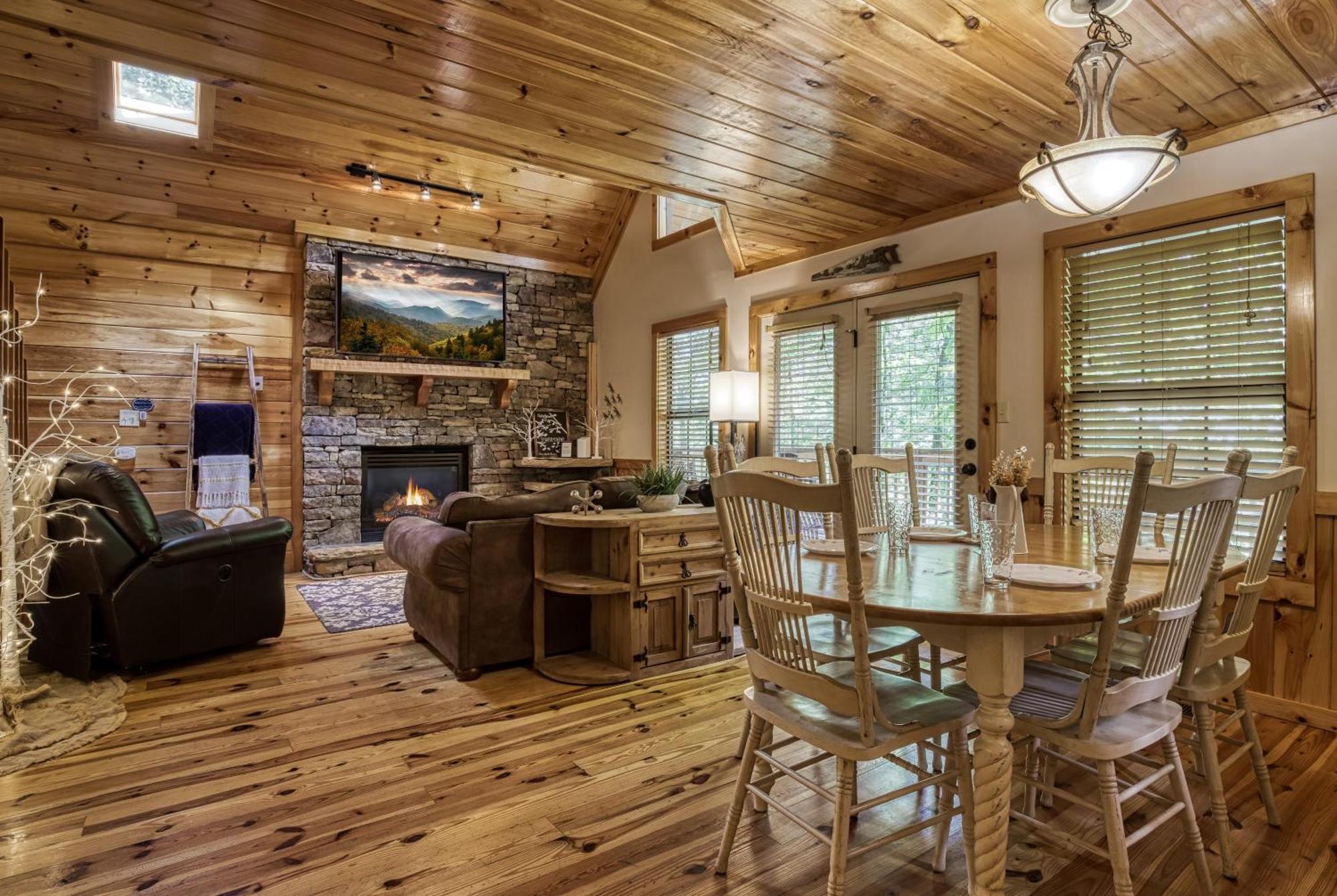 Treeside Chalet *