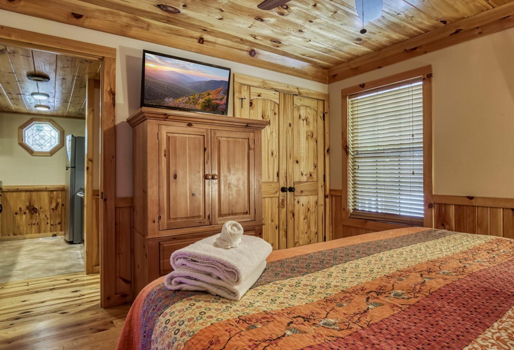 Treeside Chalet