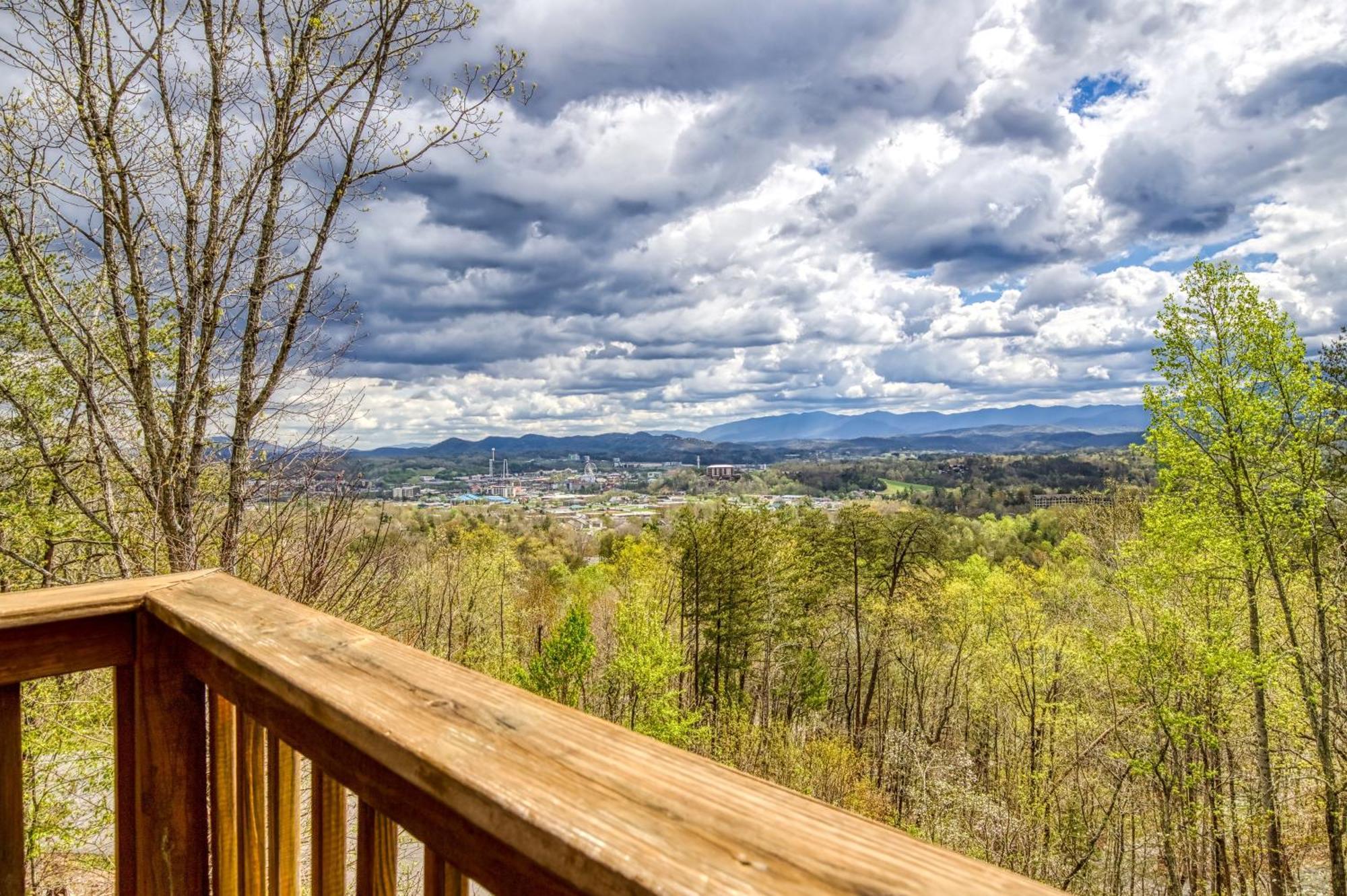 Moose Haven * Pigeon Forge