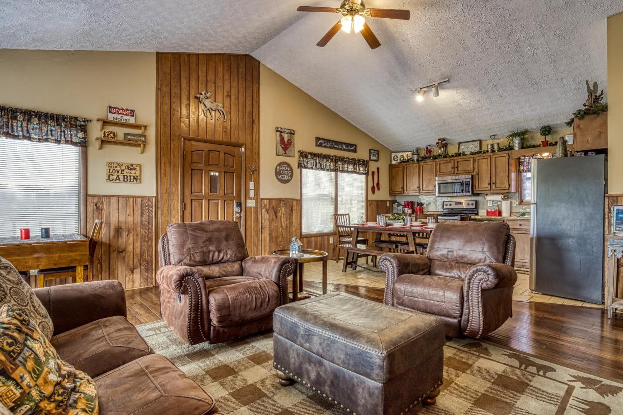 Moose Haven Pigeon Forge