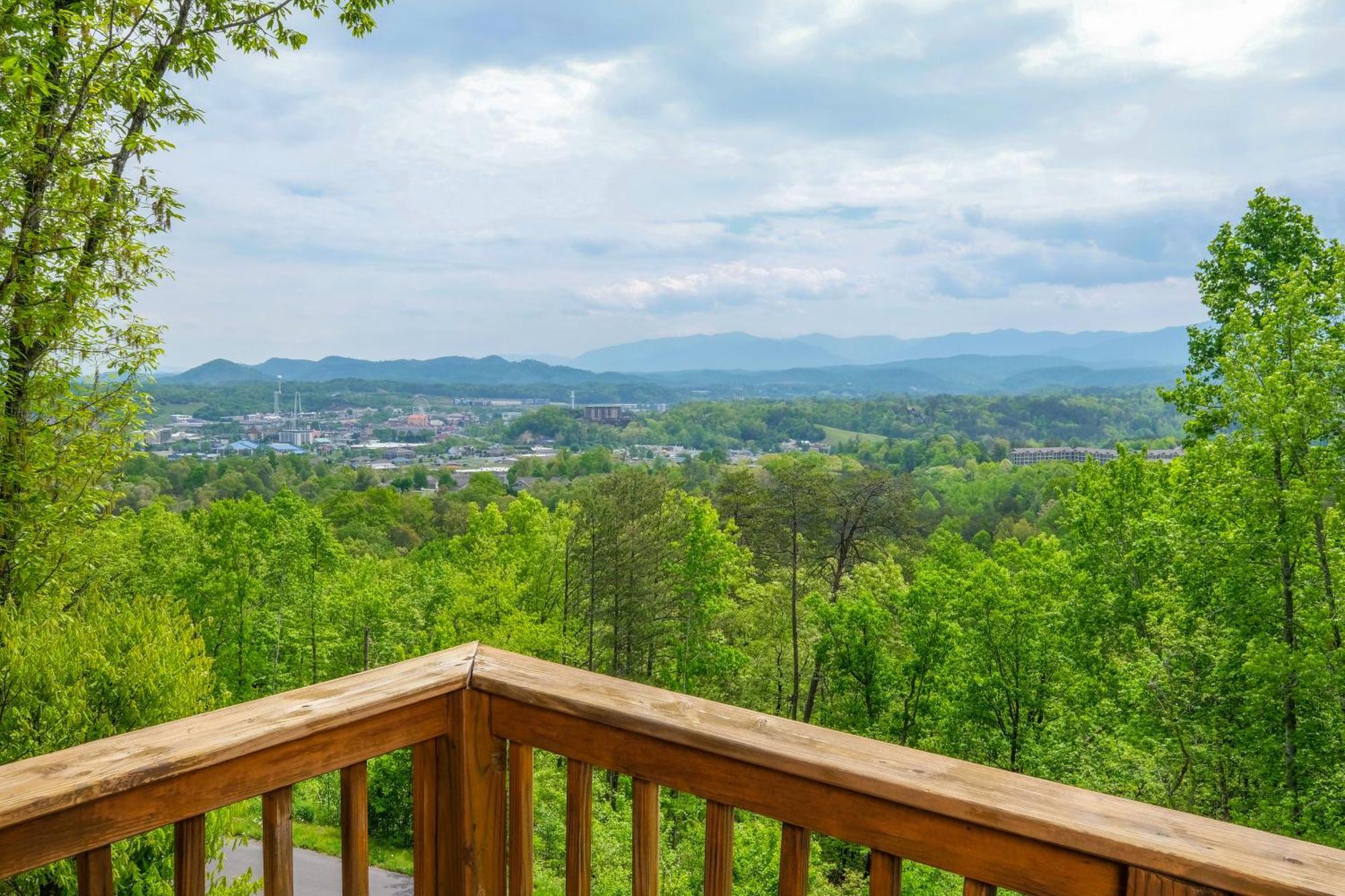Moose Haven Pigeon Forge