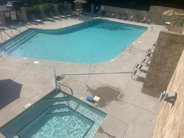 Gritz Carlton Lodge, 2 Large Cabins, 2 Pools, 2 Theater Rooms, 2 Game Rooms, Free Tickets Pigeon Forge