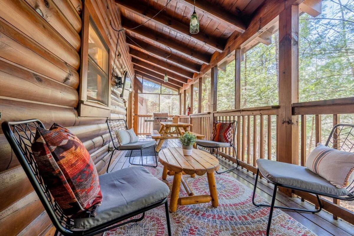 Cozy Spacious With Hot Tub, Bbq Near Parkway *