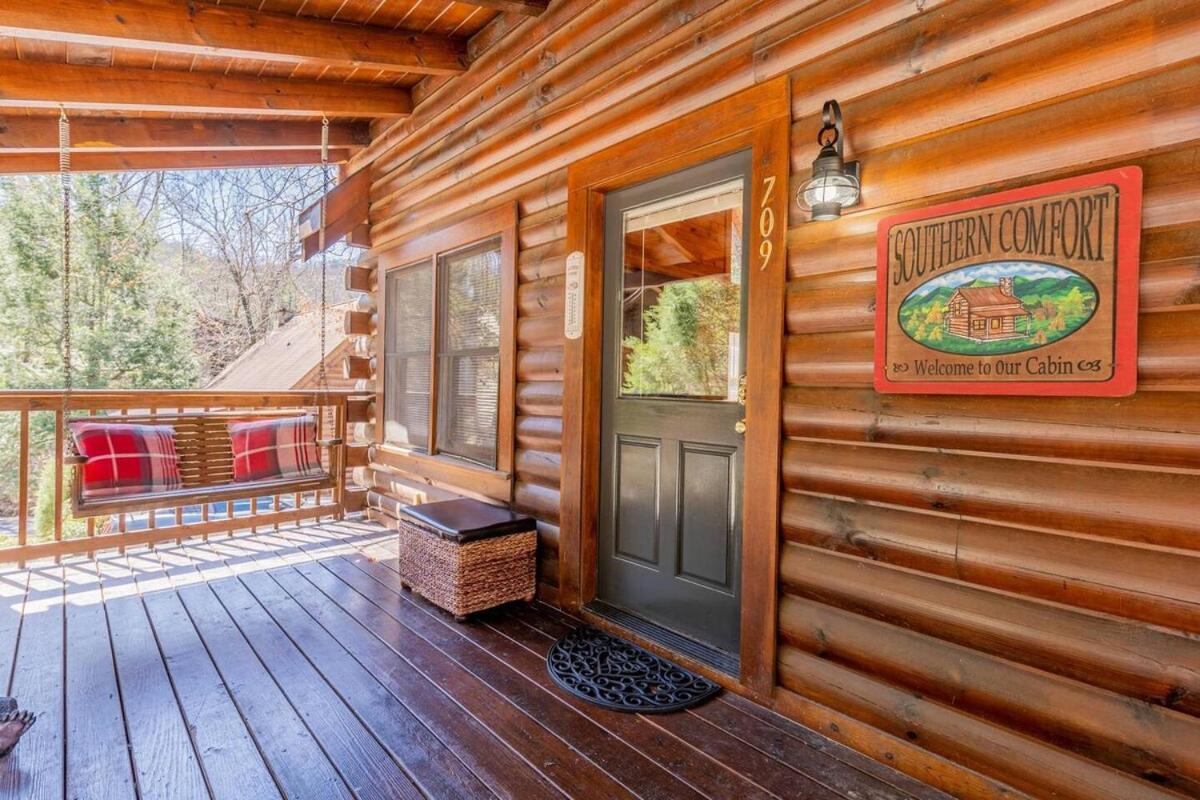 Holiday home Cozy Spacious With Hot Tub, Bbq Near Parkway Pigeon Forge
