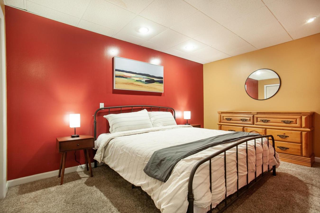 Valley Heights W Hot Tub Life Size Games Lounge * Pigeon Forge