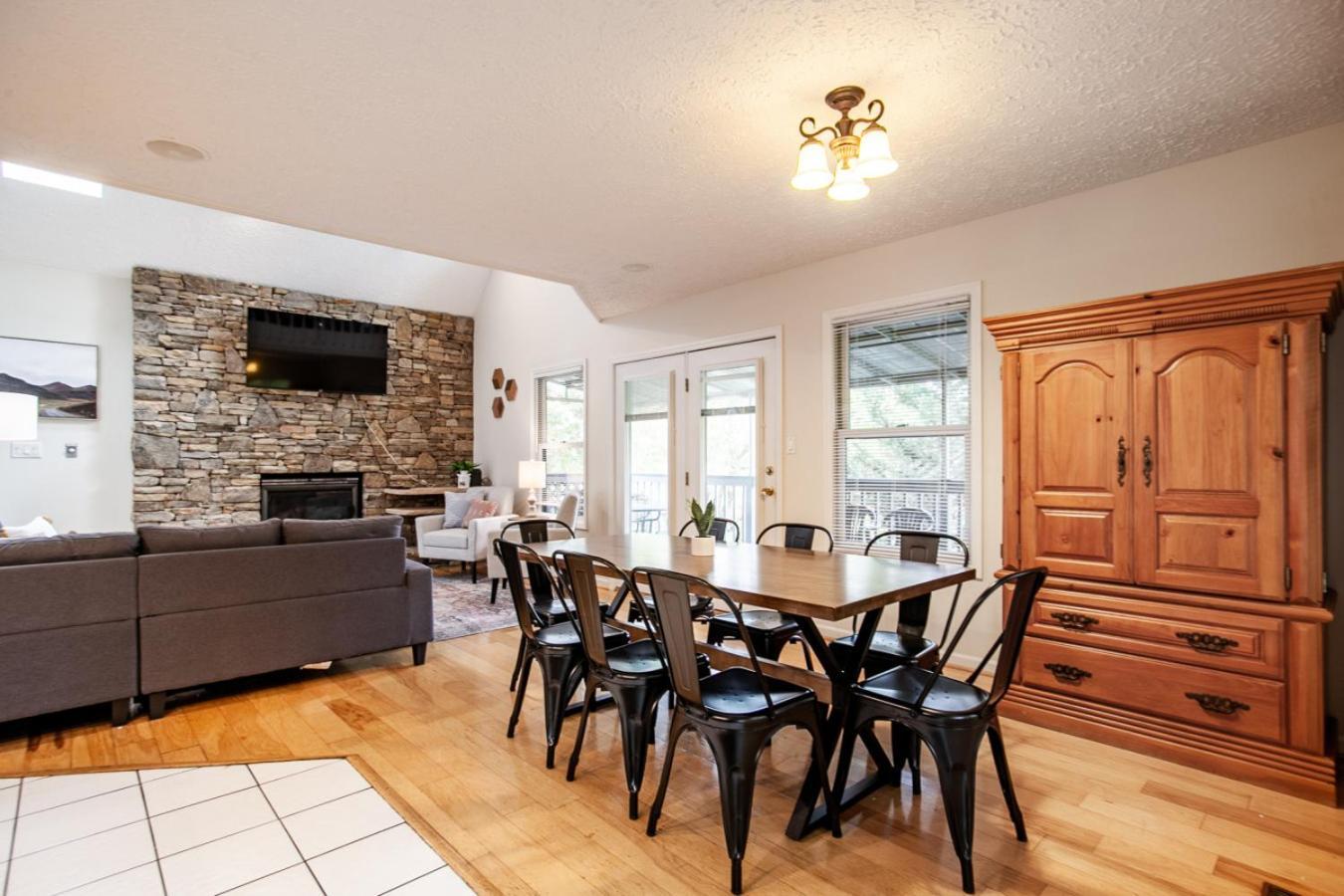 Holiday home Valley Heights W Hot Tub Life Size Games Lounge
