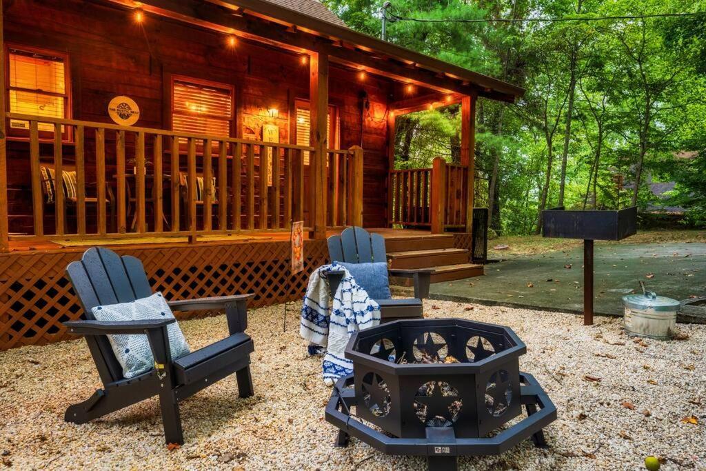 Holiday home Couples Retreat *location*hot Tub*fire Pit* *