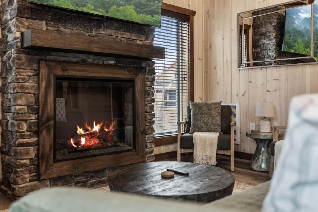 Evergreen Parkway Retreat Views Hot Tub Arcade * Pigeon Forge
