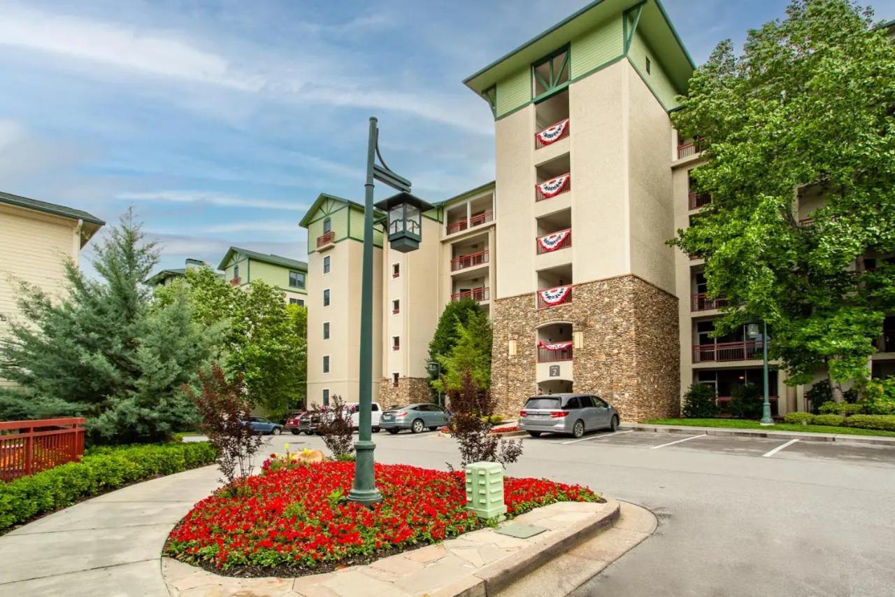 Parkway Romance #247 Pigeon Forge