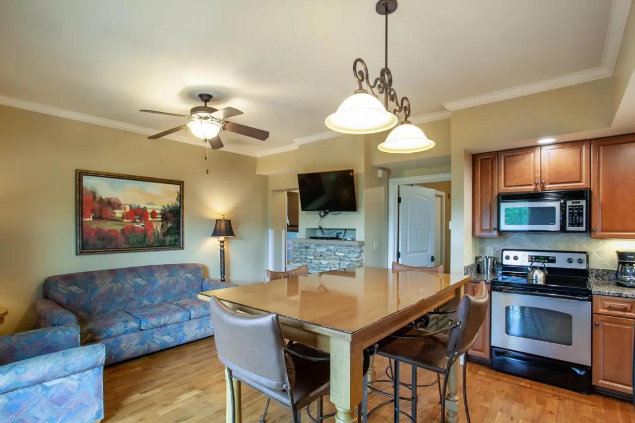Holiday home Parkway Romance #247 *