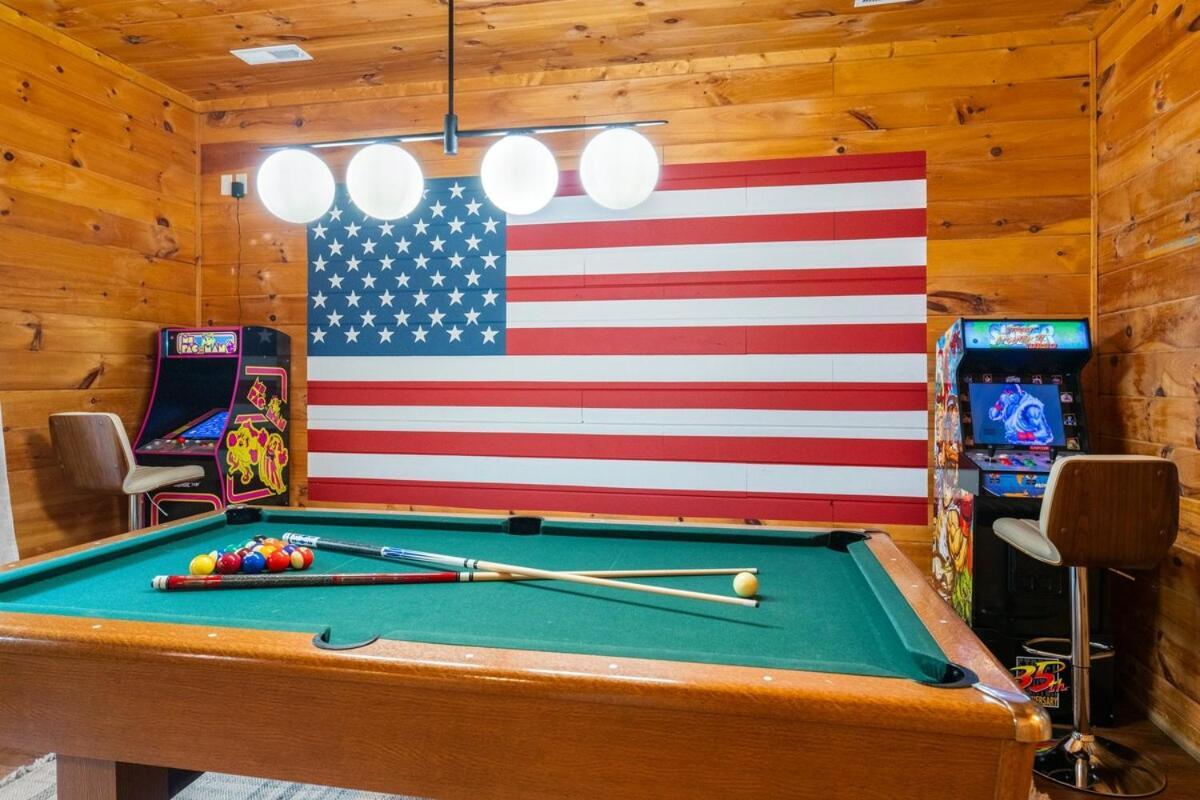 5br5ba With Game, Fire Pit, Hot Tub Holiday home
