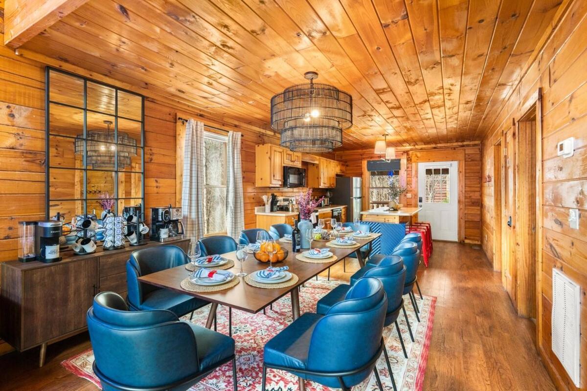 5br5ba With Game, Fire Pit, Hot Tub