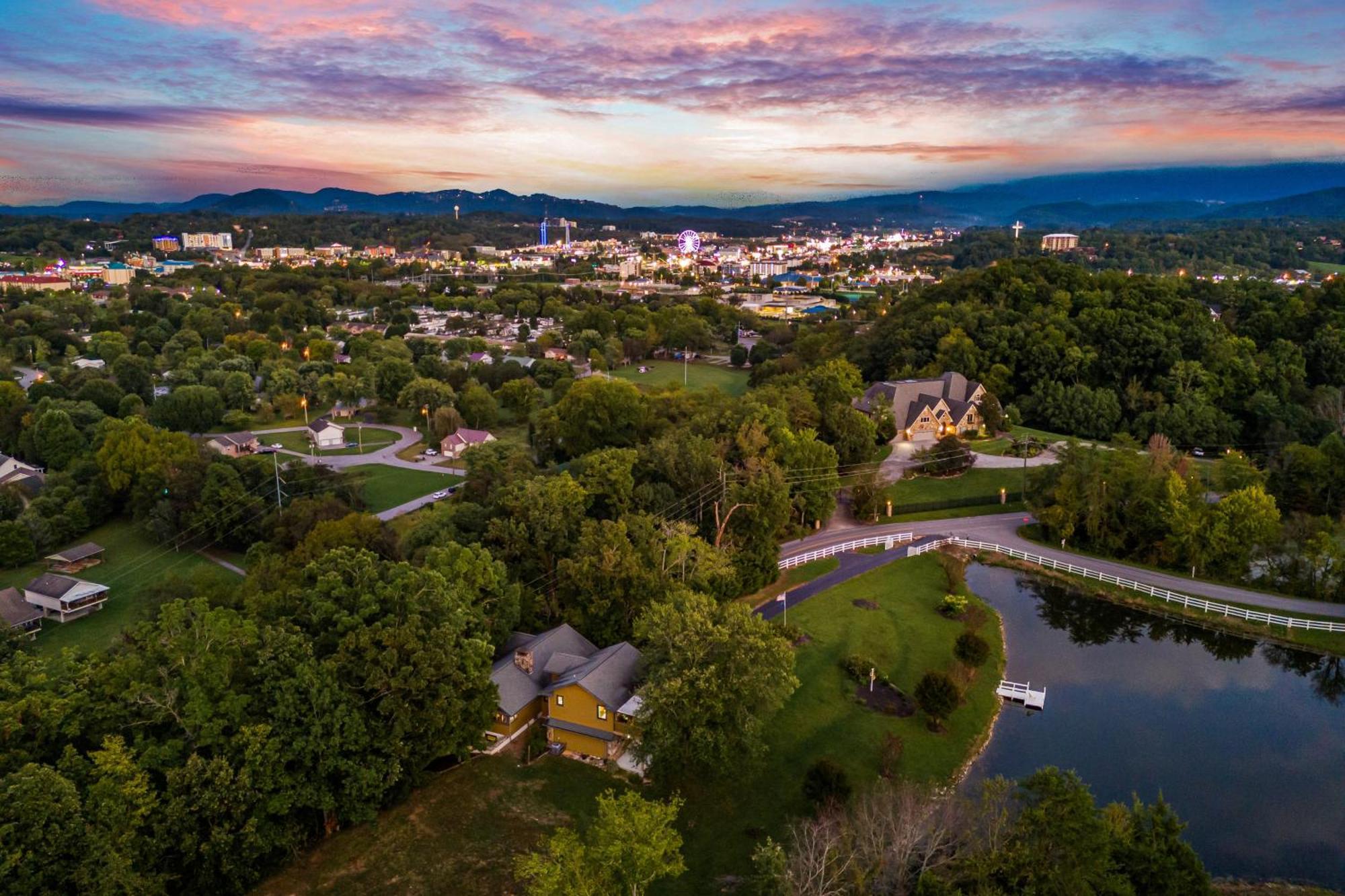 Haven On The Pond Holiday home Pigeon Forge