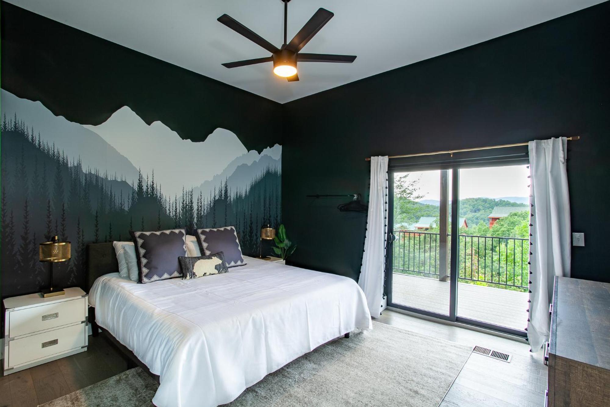 Bearly Haus -views, Hot Tub, Pool & Xbox! Holiday home *