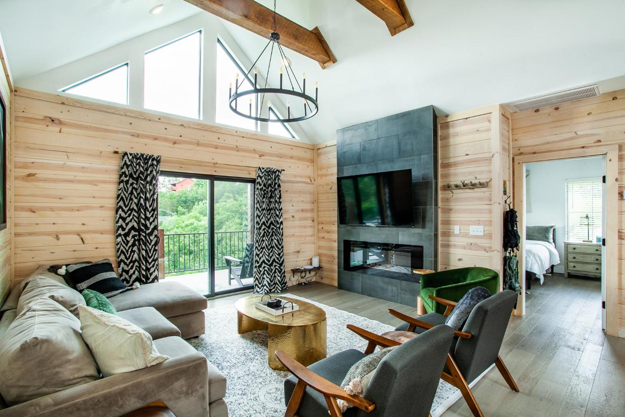 Holiday home Bearly Haus -views, Hot Tub, Pool & Xbox! Pigeon Forge