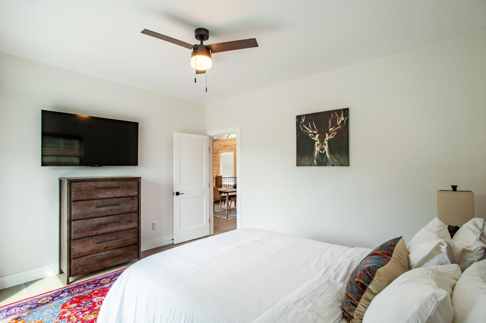 Holiday home Bearly Haus -views, Hot Tub, Pool & Xbox! Pigeon Forge