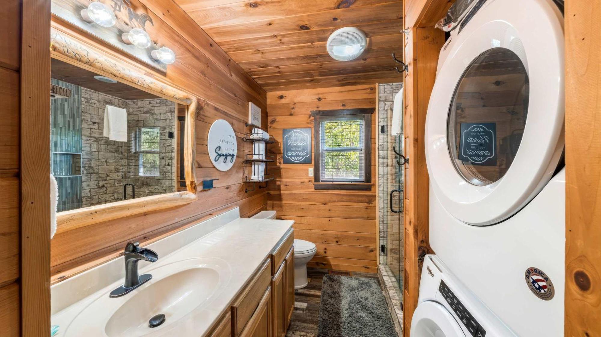 Its Got It All Yall - Pool, Theater, Arcade, Fire Place, Firepit, Hot Tub *