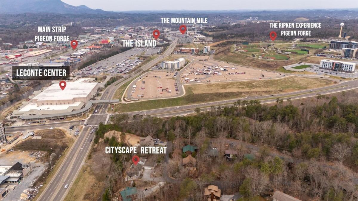 Lux,hottub,game Room,central Location,mountain View Holiday home Pigeon Forge