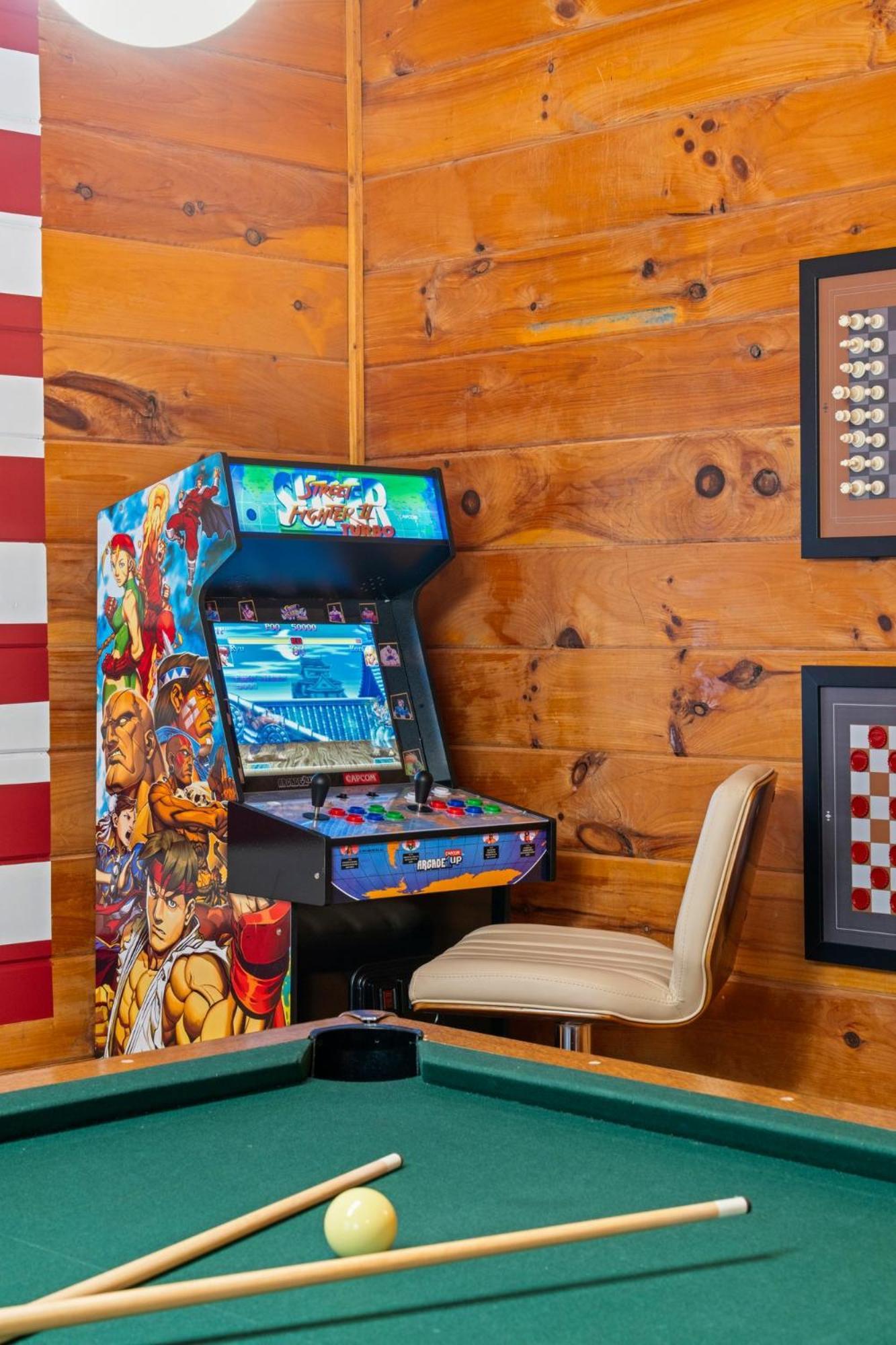 Holiday home 5br5ba With Game, Fire Pit, Hot Tub
