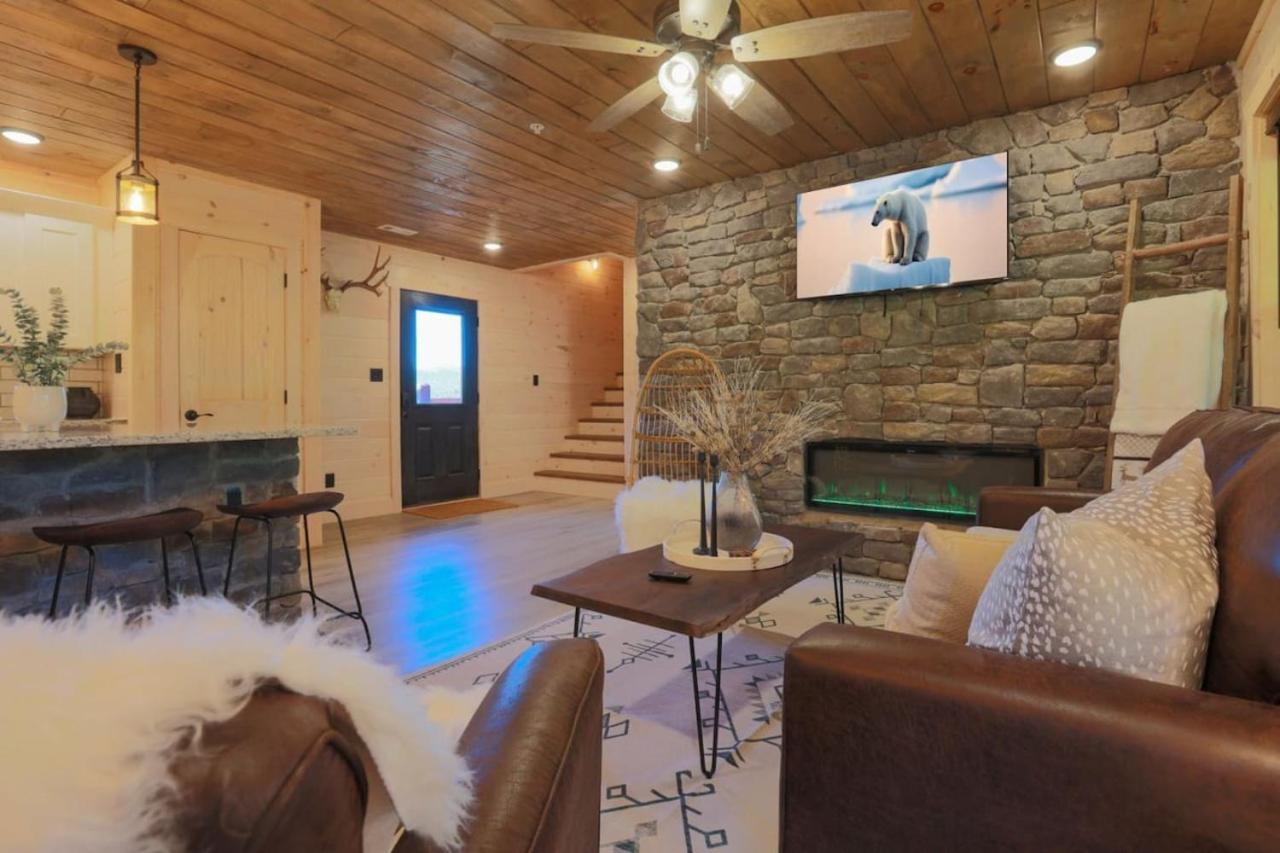 4 Bedroom 6ba Pool In Forge Holiday home