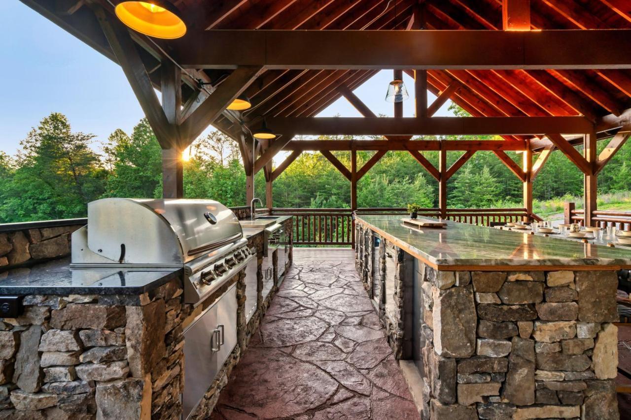 Mountaineer House * Pigeon Forge