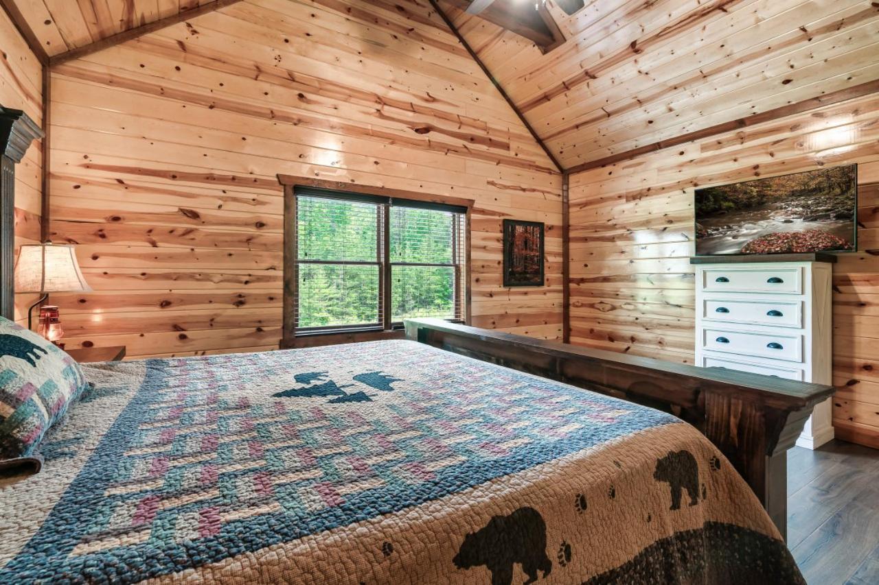 Mountaineer House * Pigeon Forge
