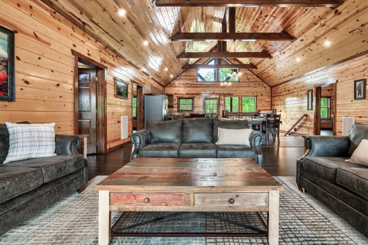 Mountaineer House Holiday home Pigeon Forge