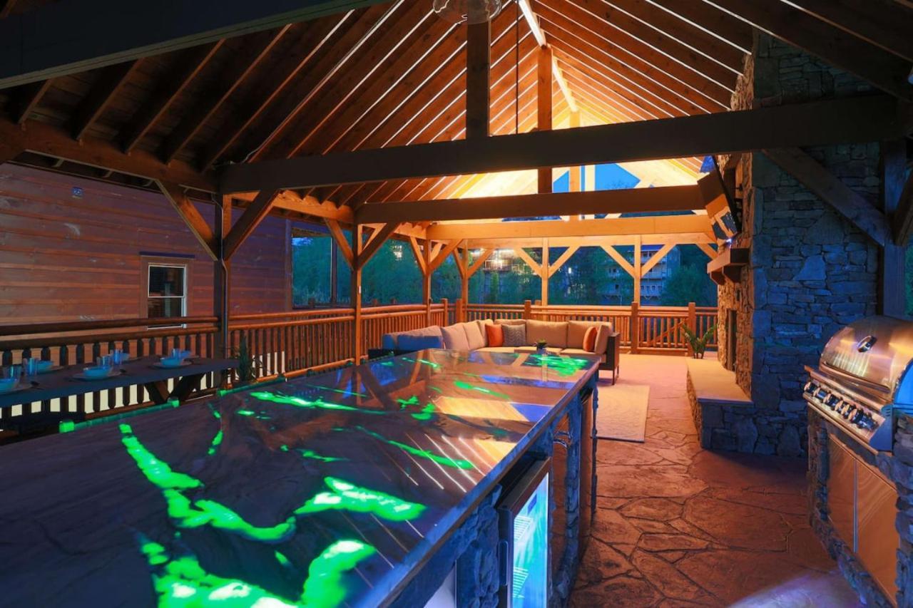 Mountaineer House * Pigeon Forge