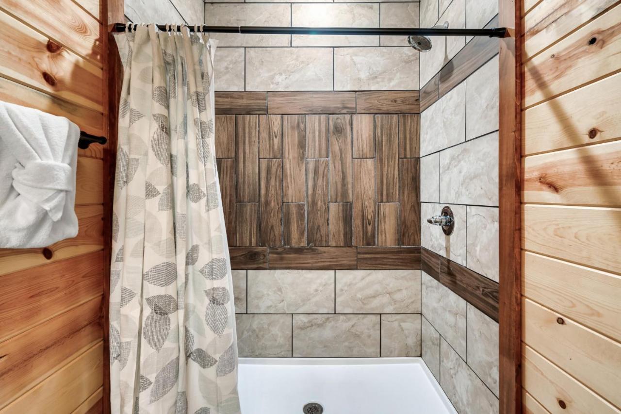 Mountaineer House Pigeon Forge