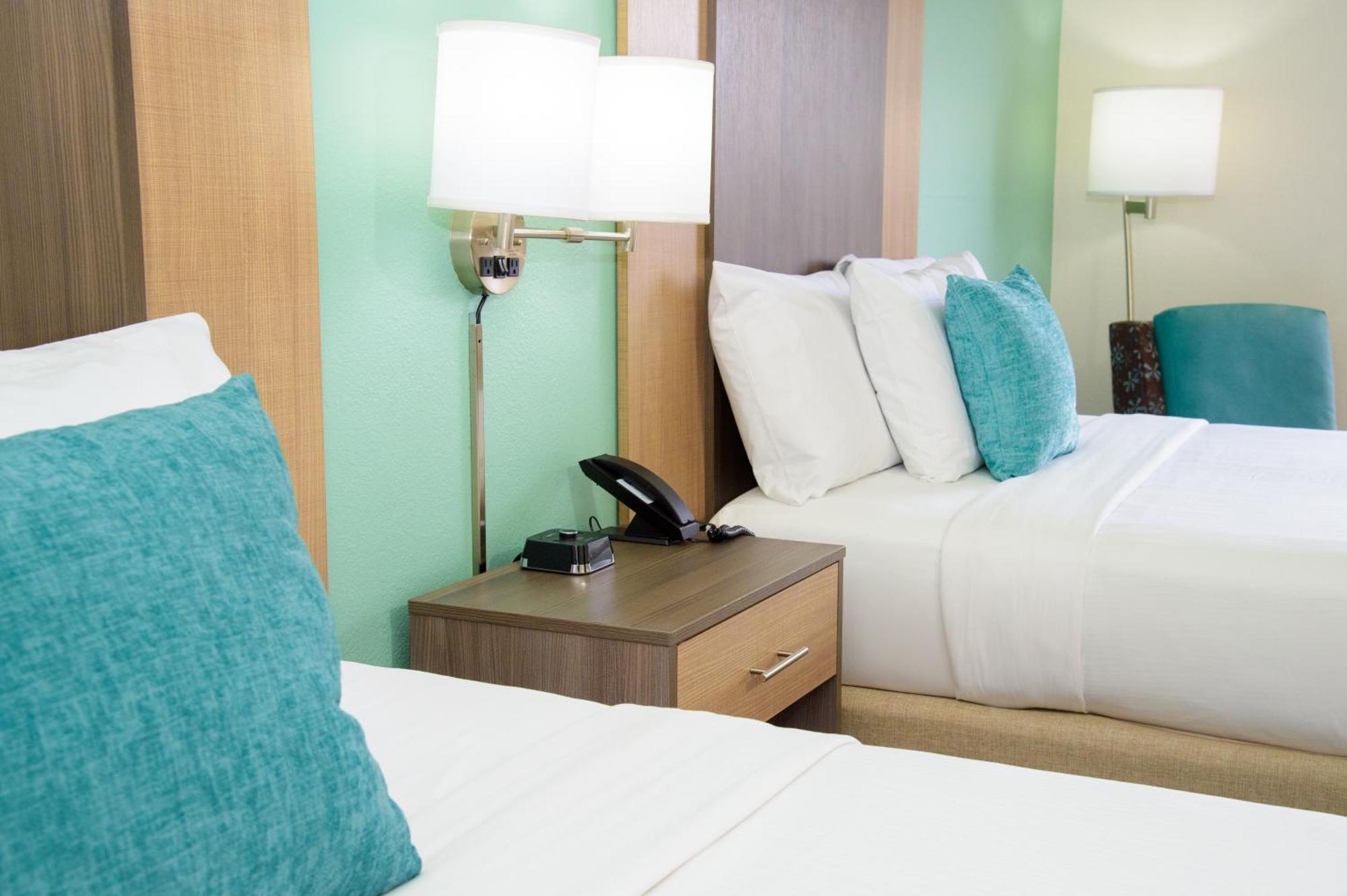 Hotel Pigeon River