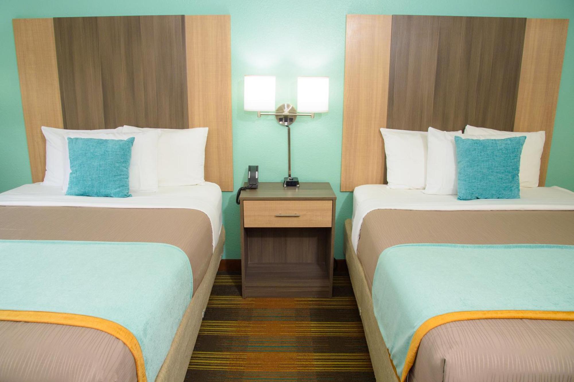 Hotel Pigeon River 3*