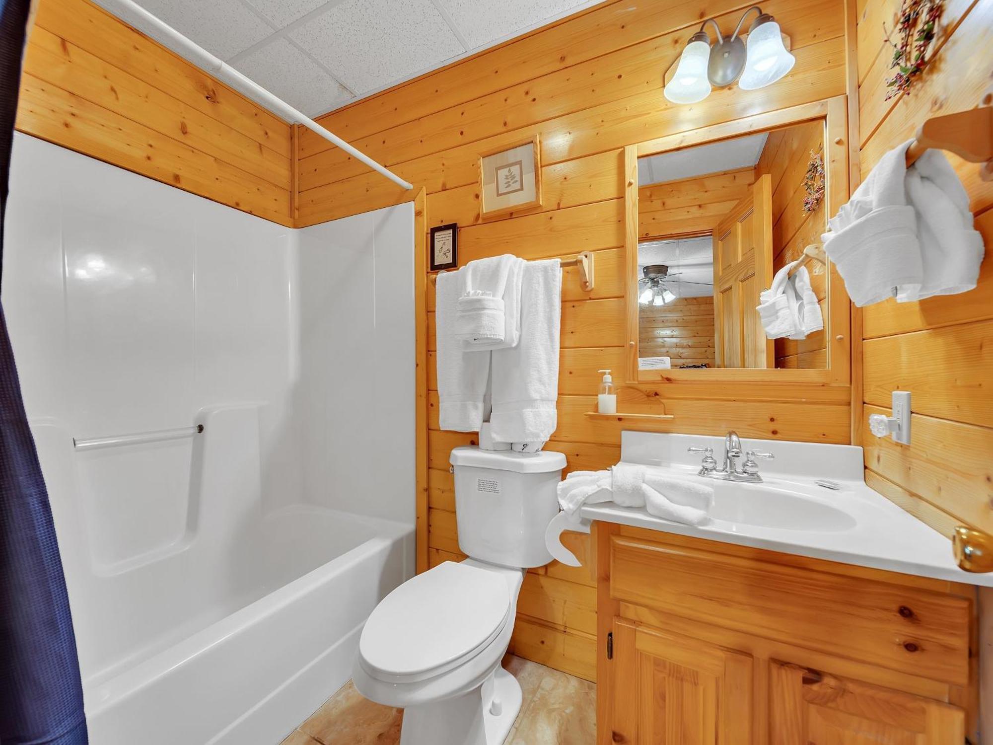 Ern821 - Tranquil Times Holiday home *