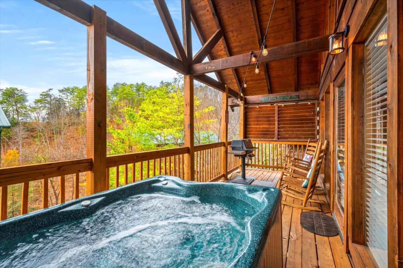 Holiday home Starry Mountain View- Hot Tub - Pool Table - Prime Location Pigeon Forge