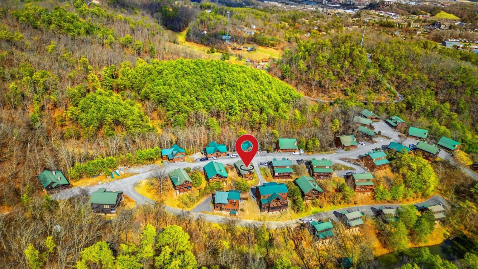 Starry Mountain View- Hot Tub - Pool Table - Prime Location *