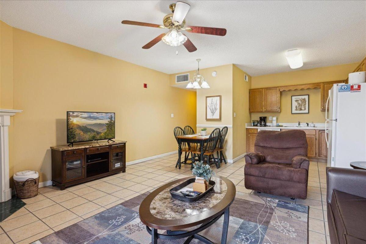 Wp101 Whispering Pines *