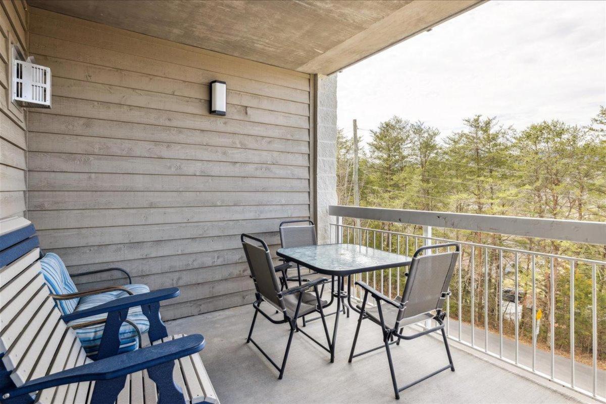 Wp621 Whispering Pines *