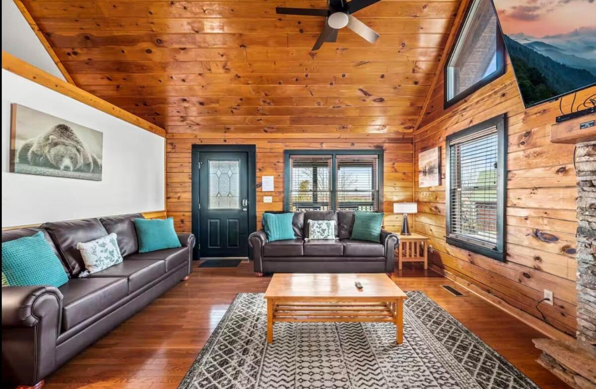 Taylor Tots Hideaway Holiday home Pigeon Forge