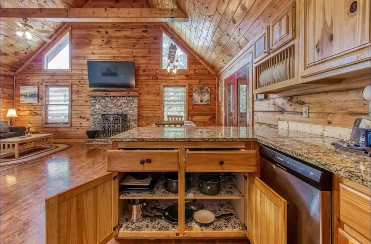 Taylor Tots Hideaway