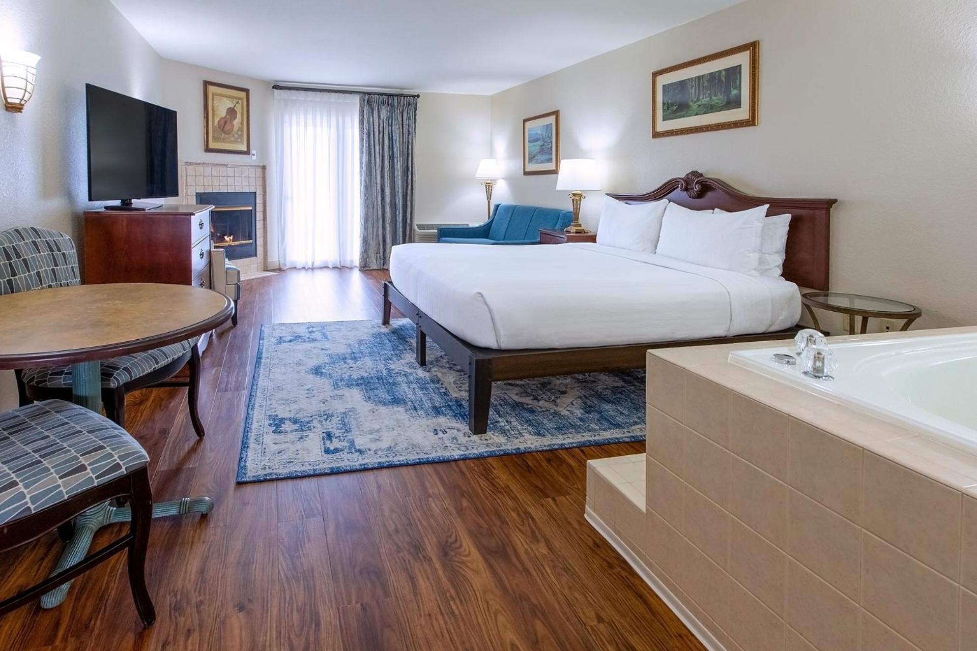 Music Road And Hotel 3*